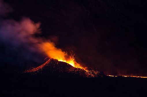 éruption piton de la fournaise