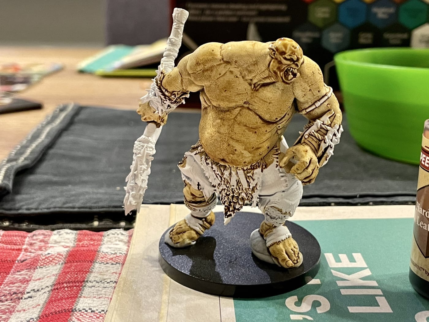 Large Pale Ogre