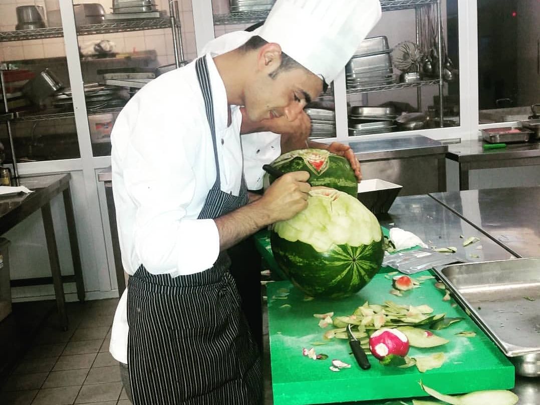 Zenginlik İçinde Fakirlik