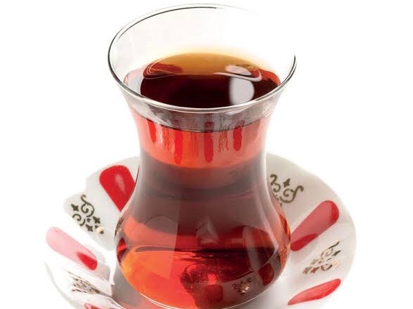 Günde Üç Yüz Çay Satsam! 