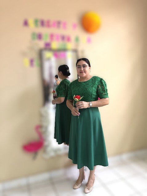 Vestido de Corte Campana
