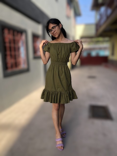 Vestido Casual Escotado
