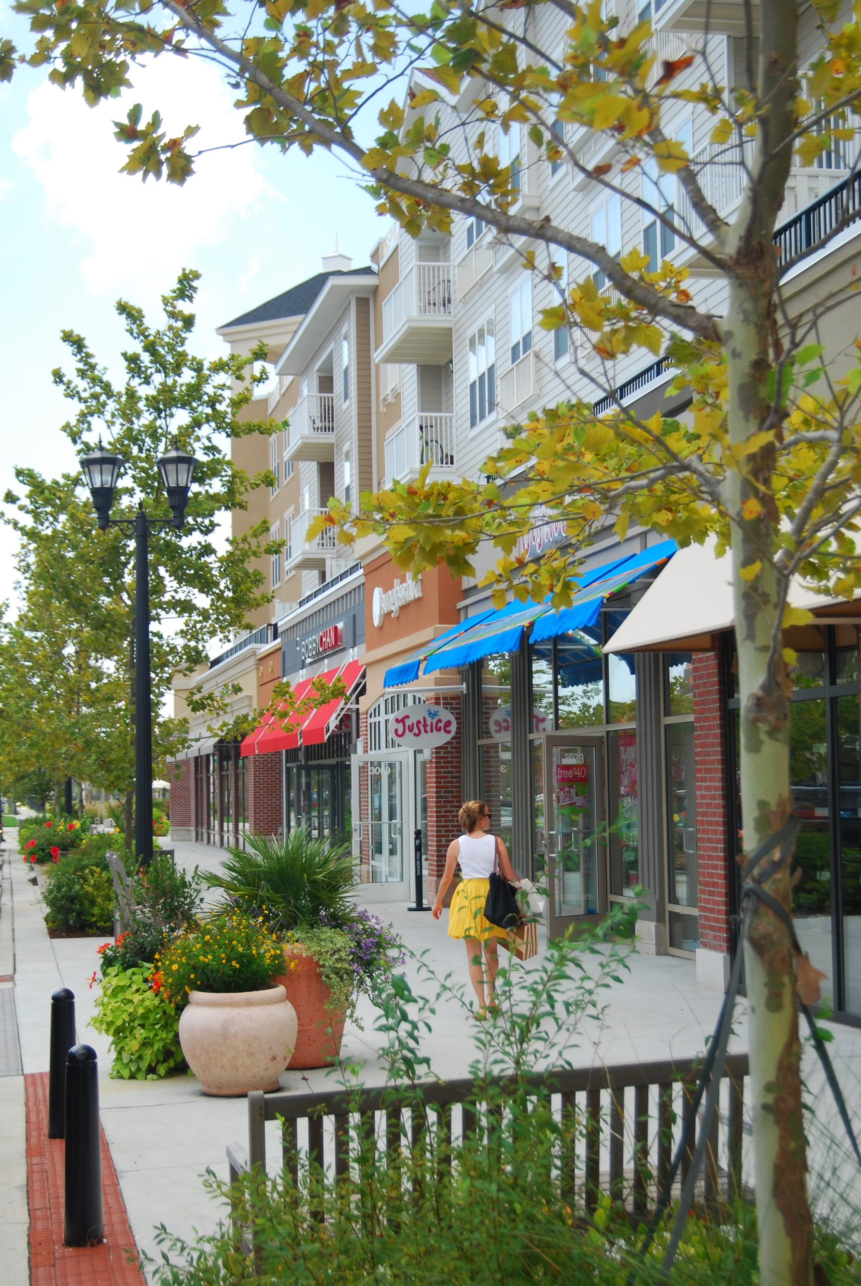 Market Common Myrtle Beach shopping dining and outdoor lifestyle area