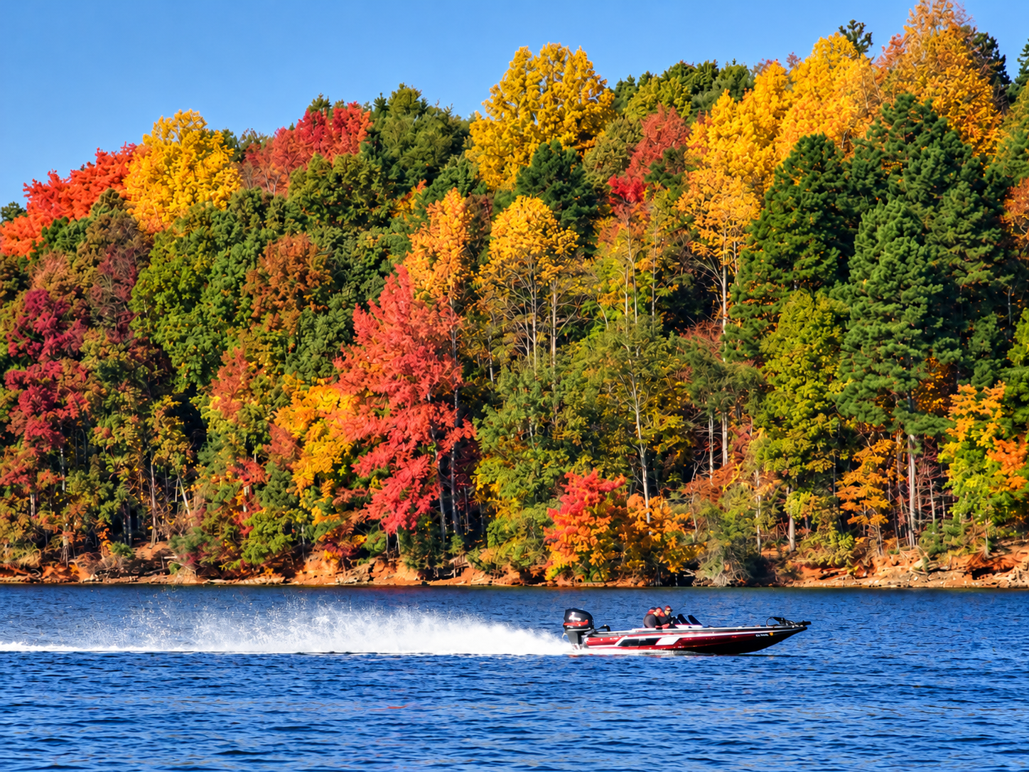 Lake Norman waterfront homes and Charlotte area real estate