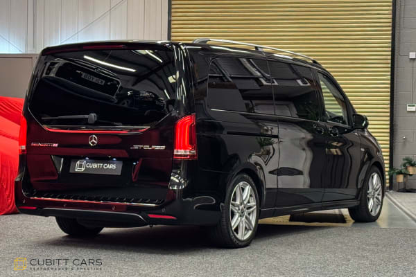 MERCEDES-BENZ V 300 AMG LINE D AUTO