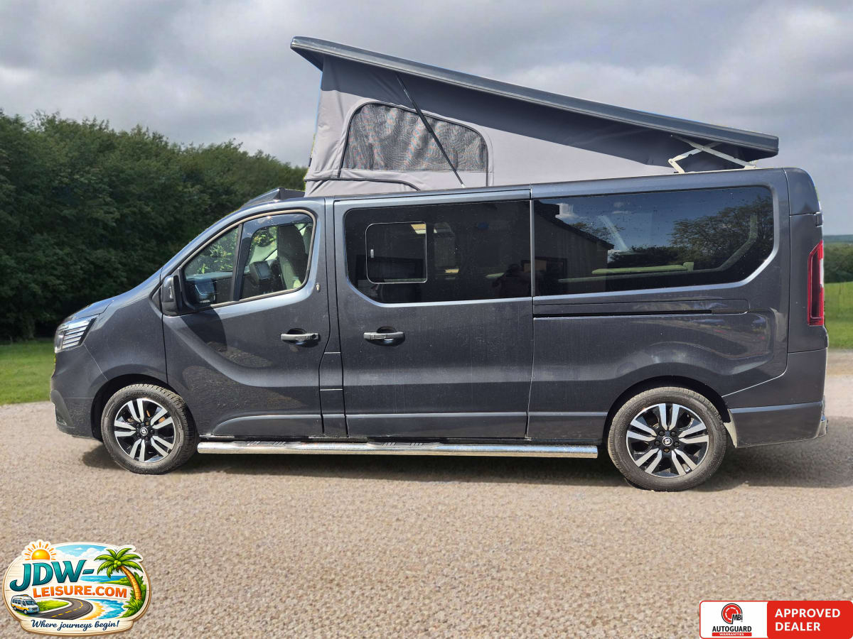 GREY 2024 RENAULT TRAFIC LL30 EXTRA SPRT BLU DCI  4 Berth  Camper van