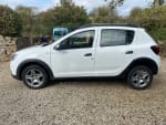 WHITE 2017 DACIA SANDERO STEPWAY LAUREATE TCE - Mobile Upload