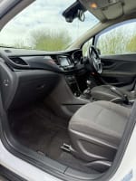 WHITE 2017 VAUXHALL MOKKA X ACTIVE S/S - Photo 21