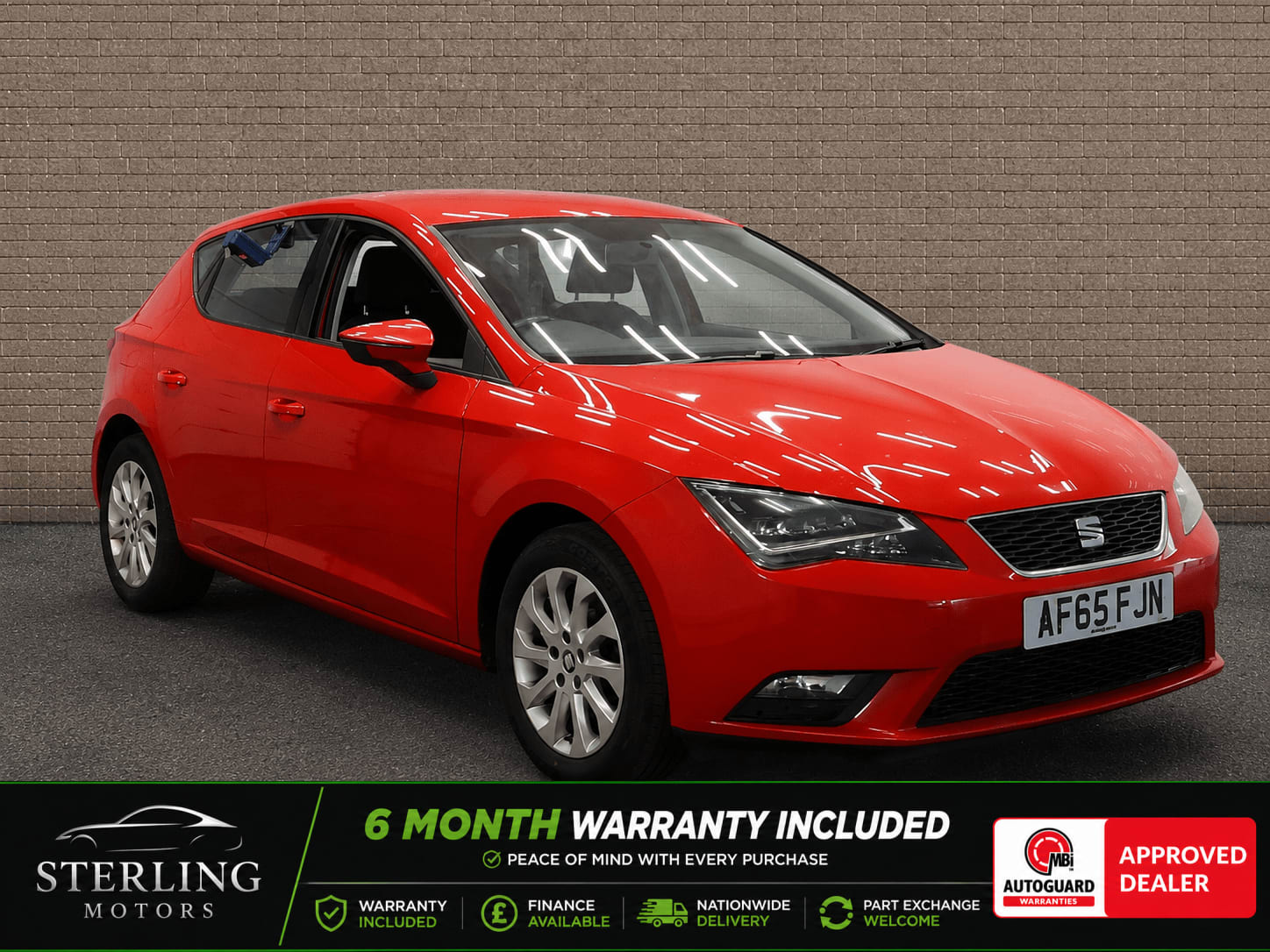 Side view of the 2015 SEAT Leon SE Technology TDI in red