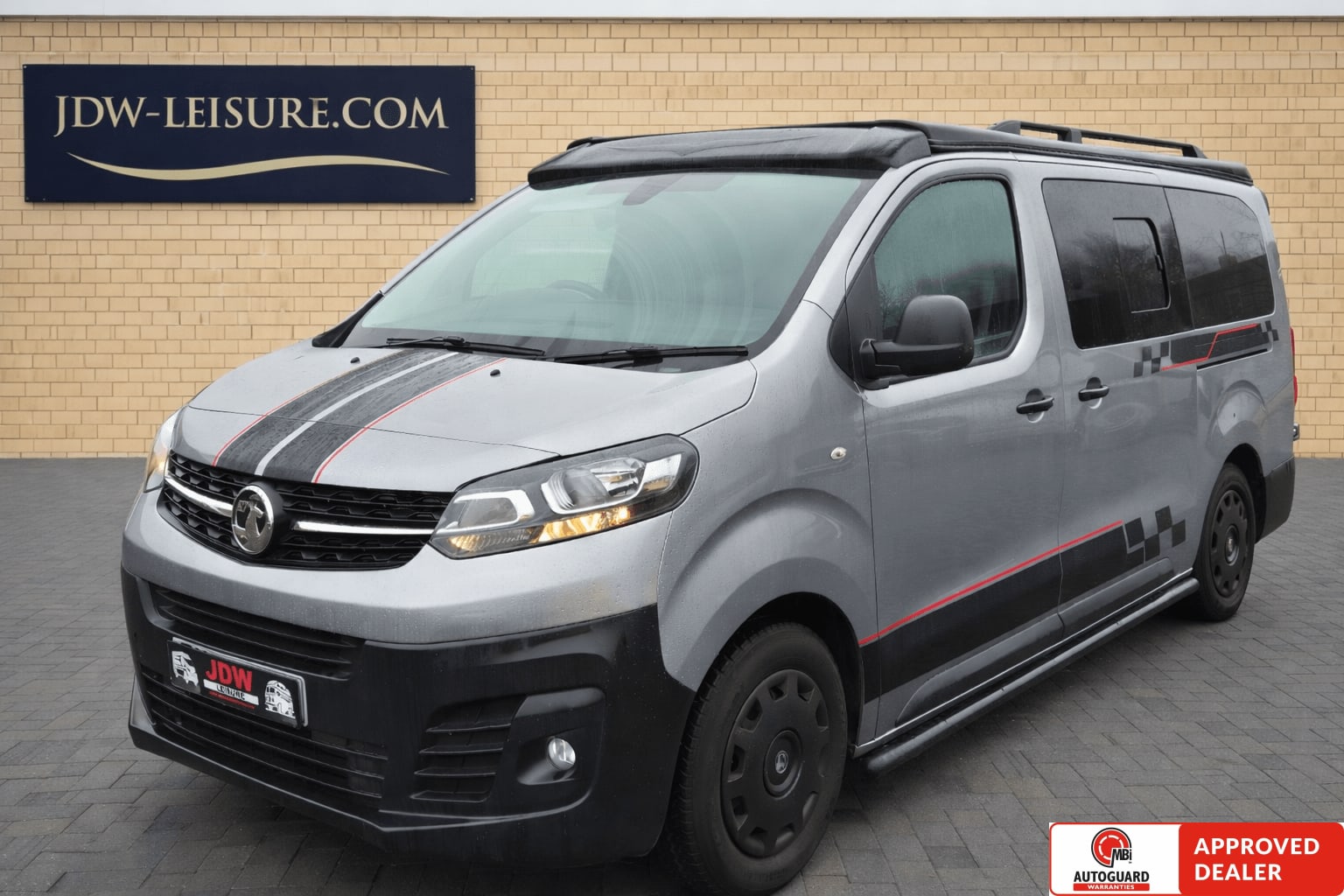 GREY 2020 VAUXHALL VIVARO 2900 DYNAMIC 