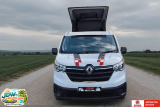 WHITE 2023 RENAULT TRAFIC LL30 START BLUE DCI  4 Camper van - Mobile Upload