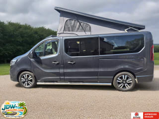GREY 2024 RENAULT TRAFIC LL30 EXTRA SPRT BLU DCI  4 Berth  Camper van - Imaging+