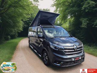 GREY 2024 RENAULT TRAFIC LL30 EXTRA SPRT BLU DCI  4 Berth  Camper van - Imaging+