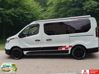 WHITE 2023 RENAULT TRAFIC SL28 B-NESS + BLUE DCI  4  Berth  Camper van - Imaging+