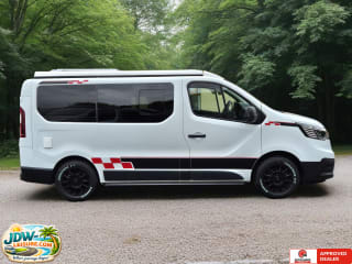 WHITE 2023 RENAULT TRAFIC SL28 B-NESS + BLUE DCI  4  Berth  Camper van - Imaging+