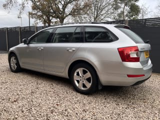 SILVER 2016 SKODA OCTAVIA 1.4 TSI DSG ESTATE - Photo 9