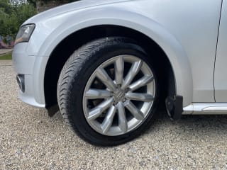 SILVER 2010 AUDI A4 ALLROAD TDI QUATTRO - Mobile Upload