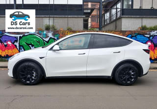 WHITE 2022 TESLA MODEL Y LONG RANGE AWD - Photo 4