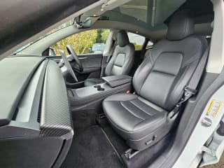 WHITE 2022 TESLA MODEL Y LONG RANGE AWD - Photo 11