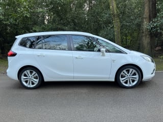WHITE 2015 VAUXHALL ZAFIRA TOURER SRI CDTI S/S - Photo 2