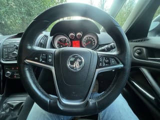 WHITE 2015 VAUXHALL ZAFIRA TOURER SRI CDTI S/S - Photo 31