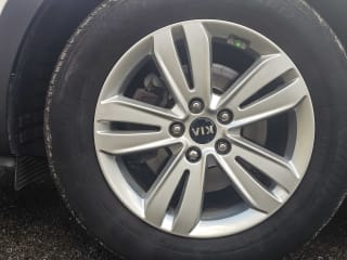 White 2017 Kia Sportage - Photo 8