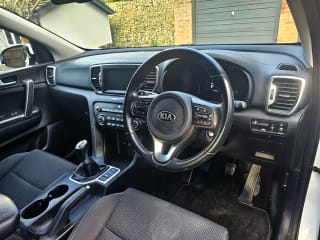 White 2017 Kia Sportage - Photo 11