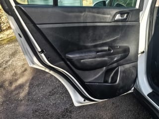 White 2017 Kia Sportage - Photo 24