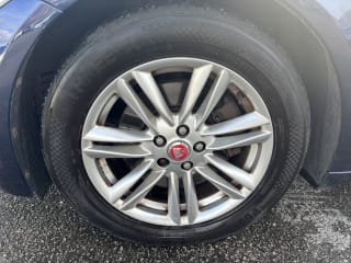 BLUE 2014 JAGUAR XF PREMIUM LUXURY D AUTO - Photo 23