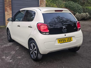 White 2016 Citroen C1 - Photo 4