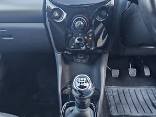 White 2016 Citroen C1 - Photo 19