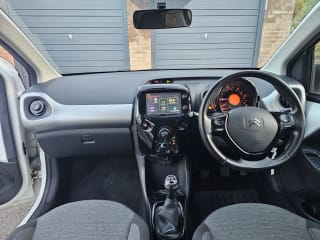 White 2016 Citroen C1 - Photo 11