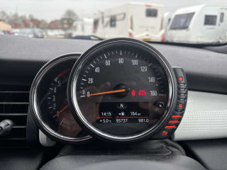 WHITE 2015 MINI COOPER D - Photo 15