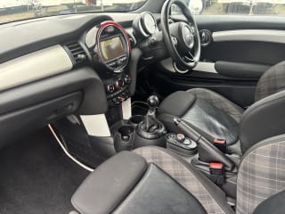 WHITE 2015 MINI COOPER D - Photo 18