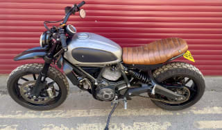 Black / brushed steel 2015 DUCATI SCRAMBLER - Photo 2