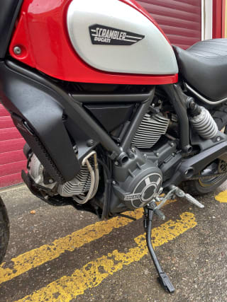 Red  2015 DUCATI SCRAMBLER - Photo 5