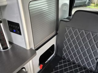 GREY 2022 TOYOTA PROACE ICON - Mobile Upload