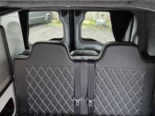 GREY 2022 TOYOTA PROACE ICON - Mobile Upload