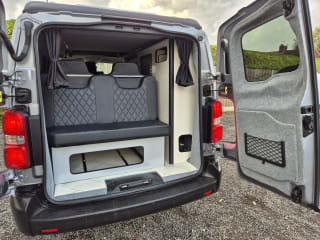 GREY 2020 VAUXHALL VIVARO 2900 DYNAMIC  - Mobile Upload