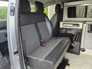 GREY 2020 VAUXHALL VIVARO 2900 DYNAMIC  - Mobile Upload