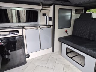 GREY 2020 VAUXHALL VIVARO 2900 DYNAMIC  - Mobile Upload