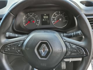 WHITE 2023 RENAULT TRAFIC LL30 START BLUE DCI - Mobile Upload