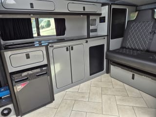 WHITE 2023 RENAULT TRAFIC LL30 START BLUE DCI - Mobile Upload