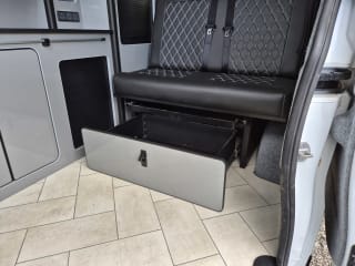 WHITE 2023 RENAULT TRAFIC LL30 START BLUE DCI - Mobile Upload