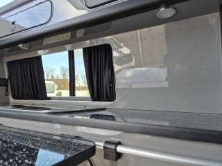 WHITE 2023 RENAULT TRAFIC LL30 START BLUE DCI - Mobile Upload