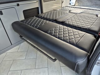 WHITE 2023 RENAULT TRAFIC LL30 START BLUE DCI - Mobile Upload