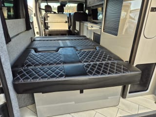 WHITE 2023 RENAULT TRAFIC LL30 START BLUE DCI - Mobile Upload