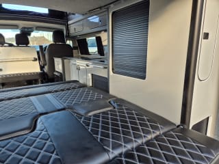 WHITE 2023 RENAULT TRAFIC LL30 START BLUE DCI - Mobile Upload