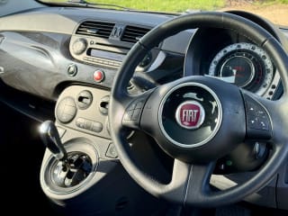 BLACK 2010 FIAT 500 LOUNGE S-A - Photo 6