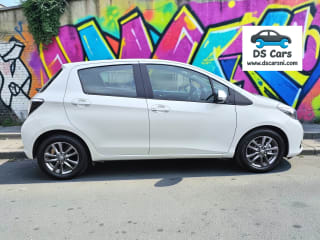 WHITE 2014 TOYOTA YARIS 1.3 VVT-I CVT - Photo 8